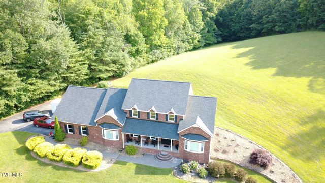 782 Quail Hollow Drive, Elizabethton, TN 37643