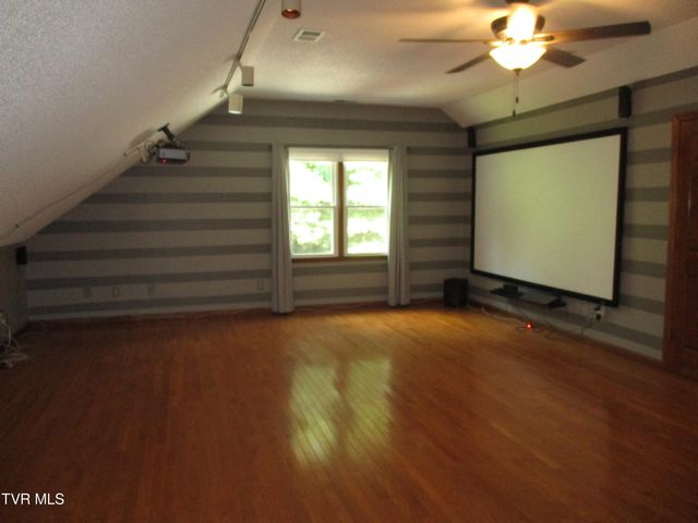782 Quail Hollow Drive, Elizabethton, TN 37643