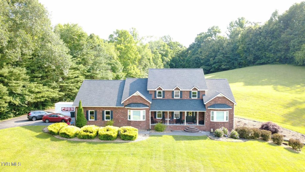 782 Quail Hollow Drive, Elizabethton, TN 37643
