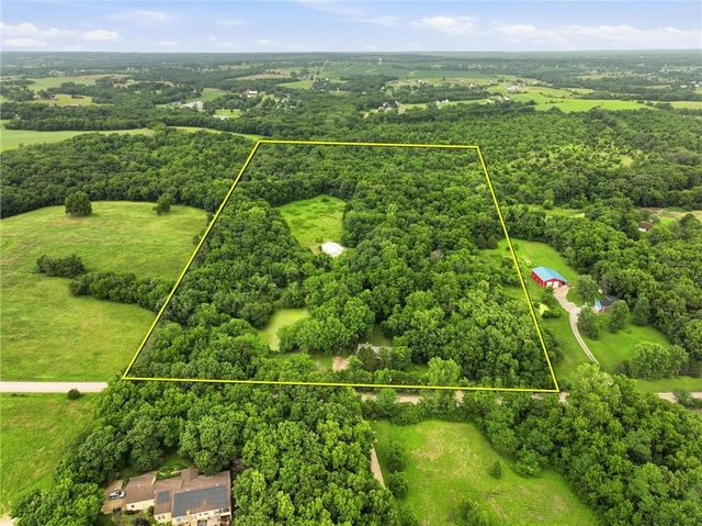 17052 Dempsey Road, Leavenworth, KS 66048