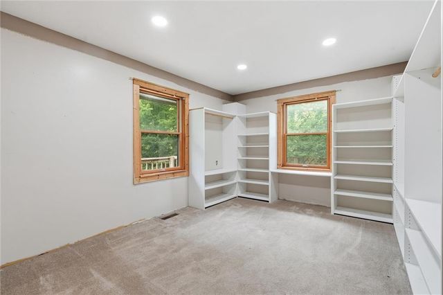 17052 Dempsey Road, Leavenworth, KS 66048
