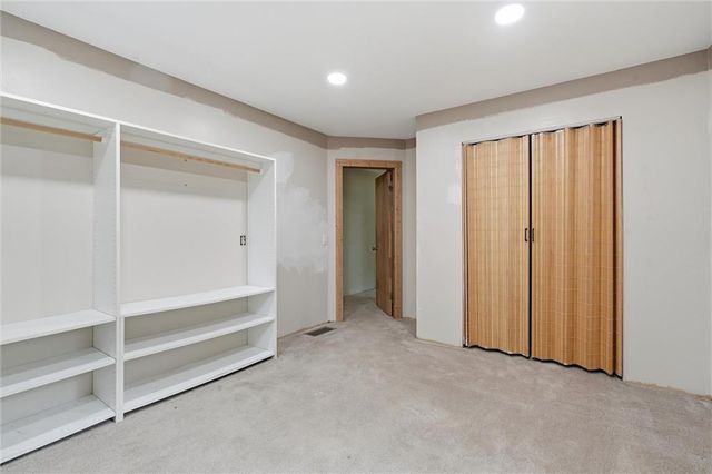 17052 Dempsey Road, Leavenworth, KS 66048