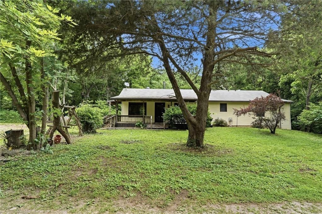 17052 Dempsey Road, Leavenworth, KS 66048
