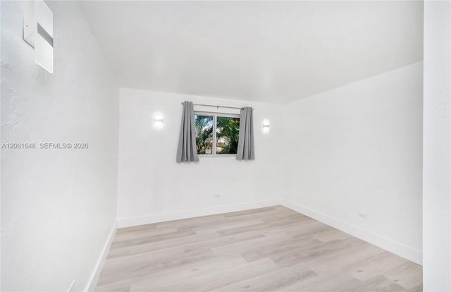 9760 SW 184th St 6D, Cutler Bay, FL 33157