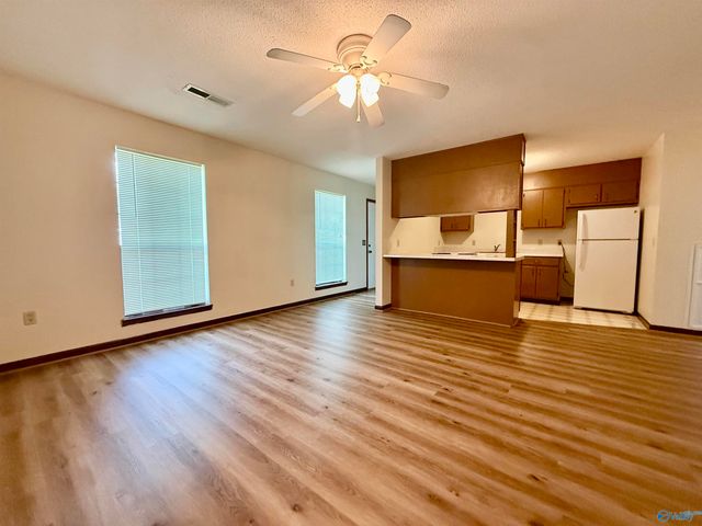1103 NE Main Avenue NE 1103, Cullman, AL 35055