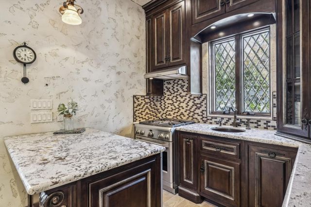 15253 Montalvo Road, Saratoga, CA 95070