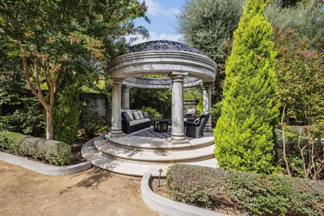 15253 Montalvo Road, Saratoga, CA 95070