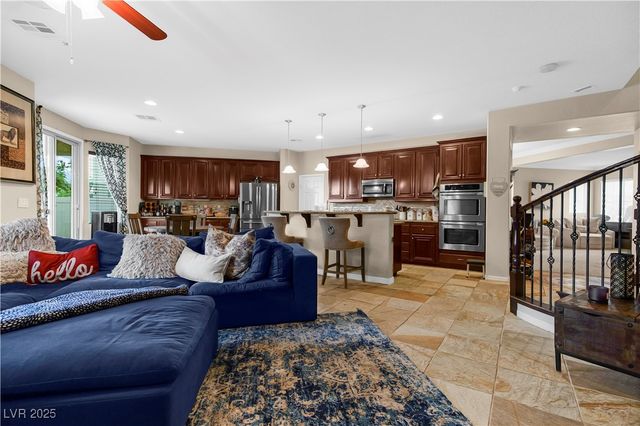 3921 Ravens Court, North Las Vegas, NV 89032