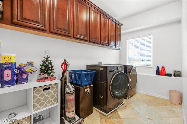 3921 Ravens Court, North Las Vegas, NV 89032