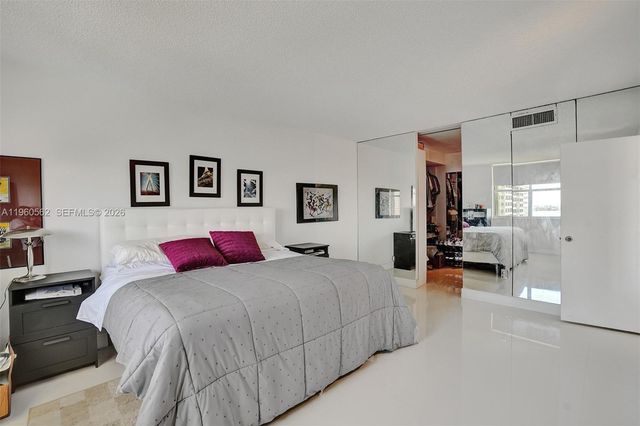 11111 Biscayne Blvd 12G, Miami, FL 33181