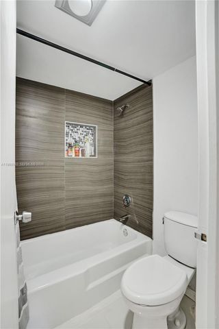 11111 Biscayne Blvd 12G, Miami, FL 33181