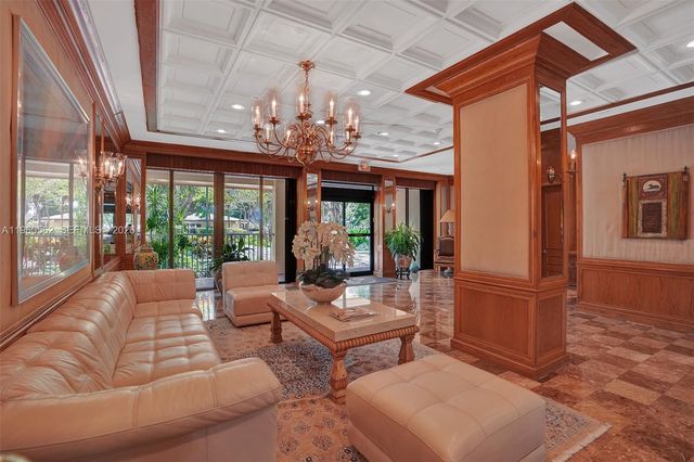 11111 Biscayne Blvd 12G, Miami, FL 33181