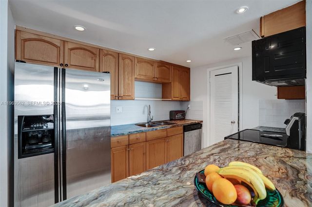 11111 Biscayne Blvd 12G, Miami, FL 33181