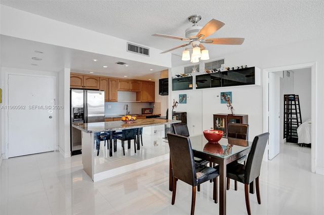 11111 Biscayne Blvd 12G, Miami, FL 33181