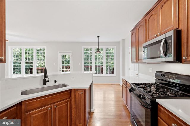 1257 LAKEVIEW DR, Cross Junction, VA 22625