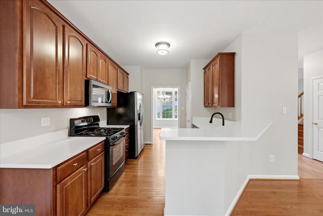 1257 LAKEVIEW DR, Cross Junction, VA 22625