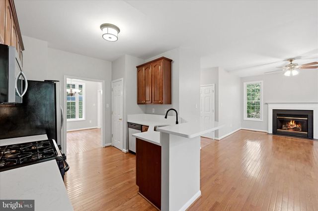 1257 LAKEVIEW DR, Cross Junction, VA 22625
