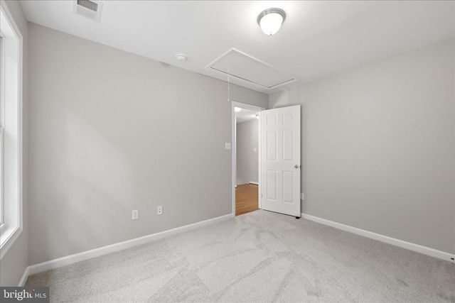 1257 LAKEVIEW DR, Cross Junction, VA 22625