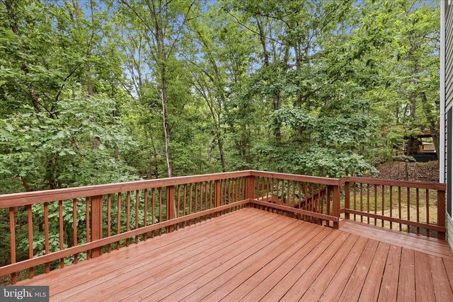 1257 LAKEVIEW DR, Cross Junction, VA 22625