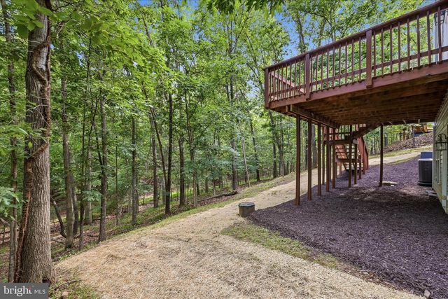 1257 LAKEVIEW DR, Cross Junction, VA 22625