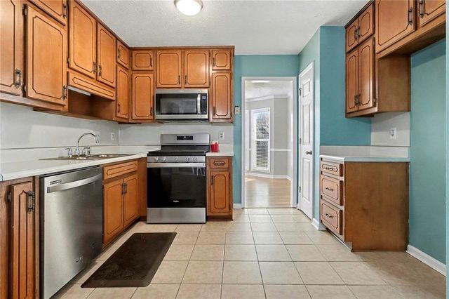 200 Weatherly Drive, Fayetteville, GA 30214