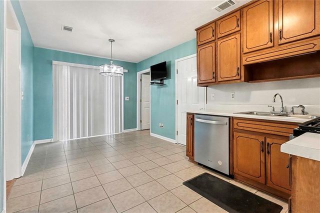 200 Weatherly Drive, Fayetteville, GA 30214