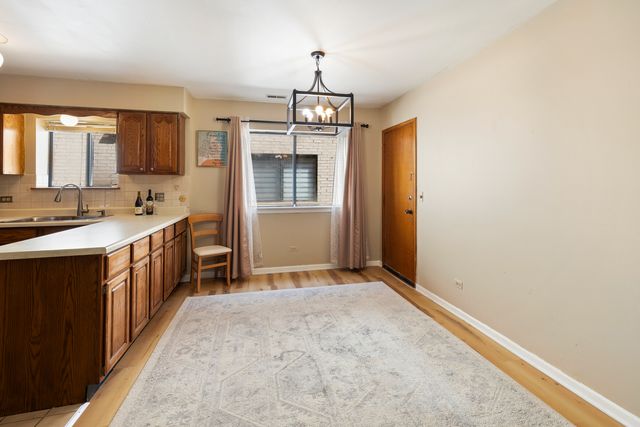 8504 W Catherine Avenue 2N, Chicago, IL 60656