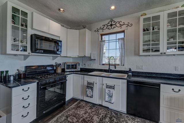 1110 REGENCY CT, Rapid City, SD 57702