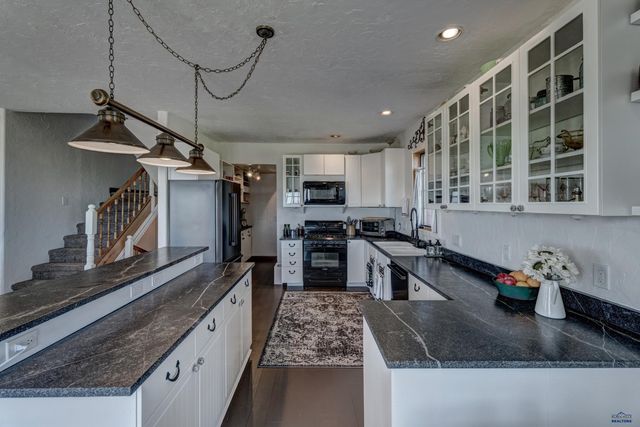 1110 REGENCY CT, Rapid City, SD 57702