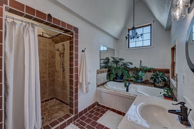 1110 REGENCY CT, Rapid City, SD 57702
