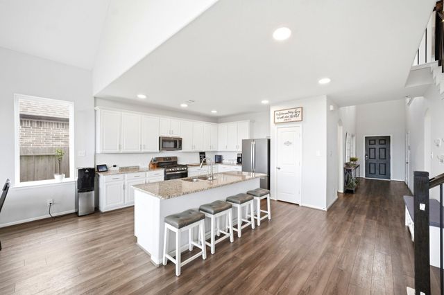 6411 Cones Lane, League City, TX 77573