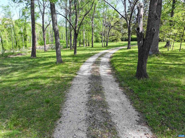4048 OLD GRAIN RD, Corbin, VA 22446