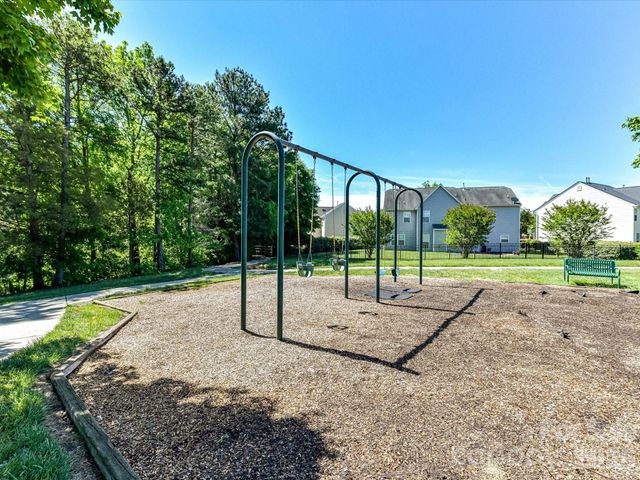 14304 Evening Flight Lane, Charlotte, NC 28262