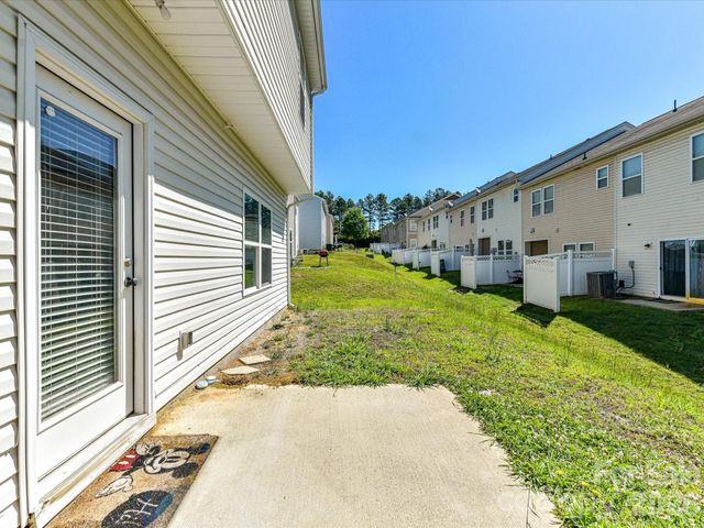 14304 Evening Flight Lane, Charlotte, NC 28262