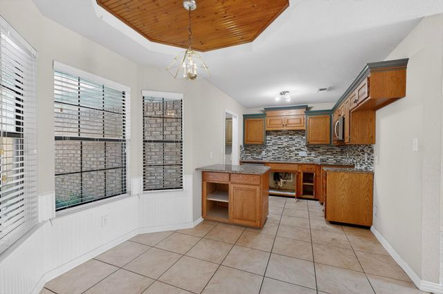 1716 Hastings Drive, Mansfield, TX 76063