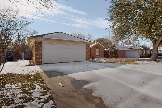 1716 Hastings Drive, Mansfield, TX 76063