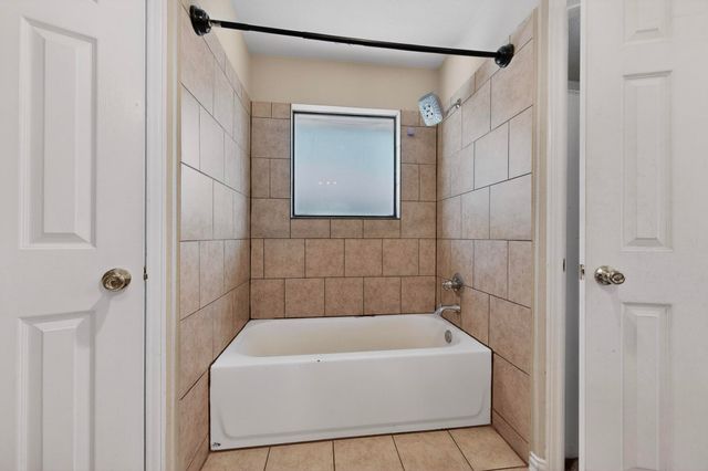 1716 Hastings Drive, Mansfield, TX 76063