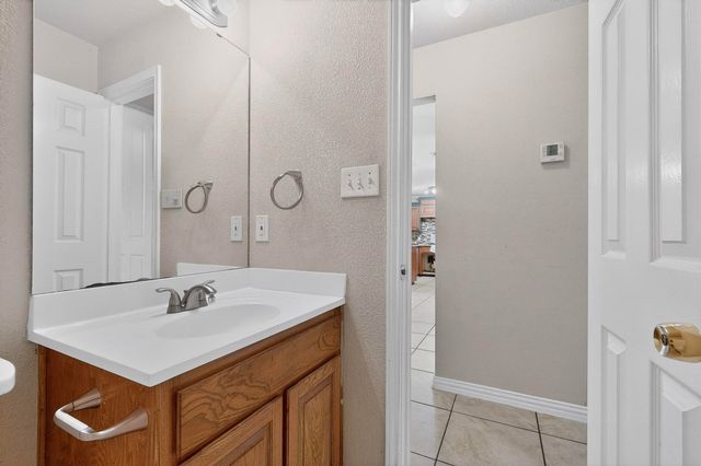 1716 Hastings Drive, Mansfield, TX 76063