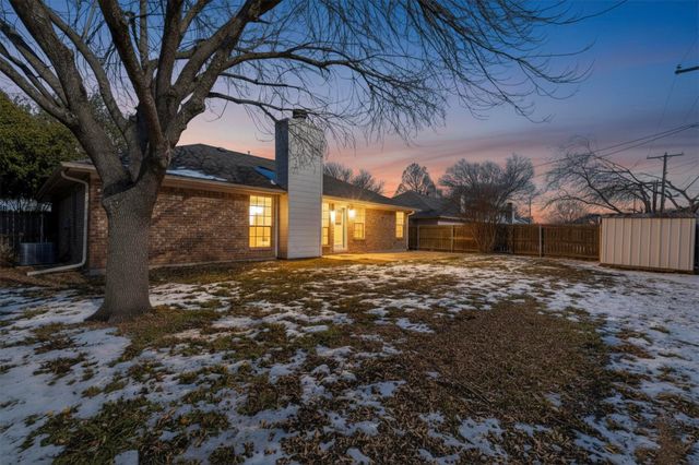 1716 Hastings Drive, Mansfield, TX 76063