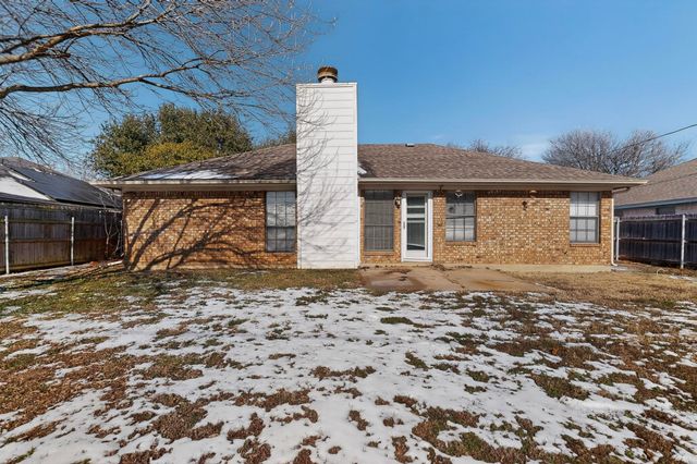 1716 Hastings Drive, Mansfield, TX 76063