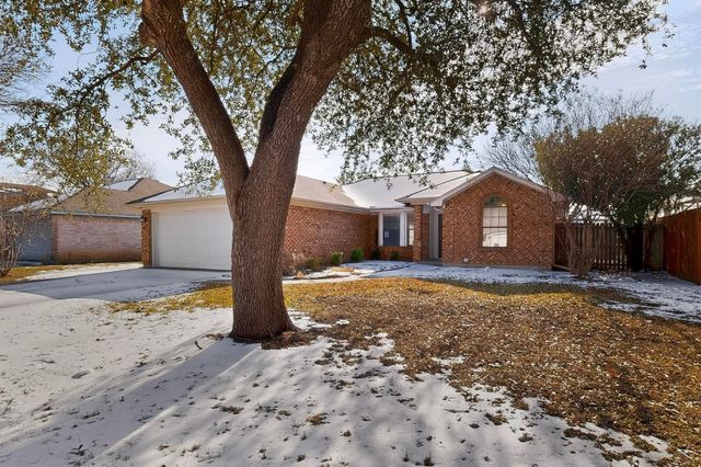 1716 Hastings Drive, Mansfield, TX 76063