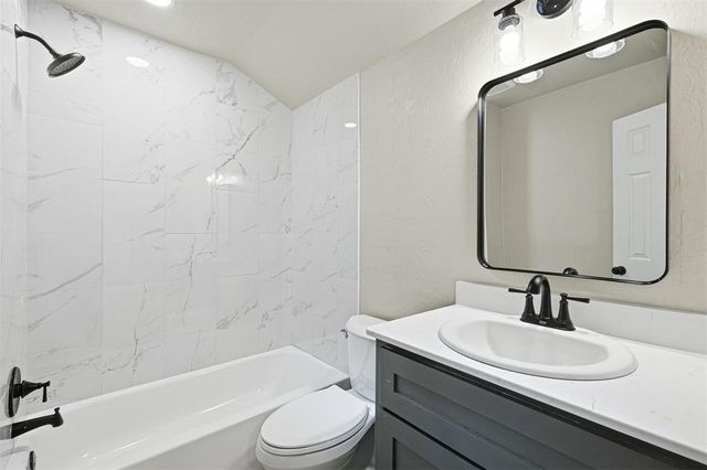 413 N Rock Island Avenue, El Reno, OK 73036