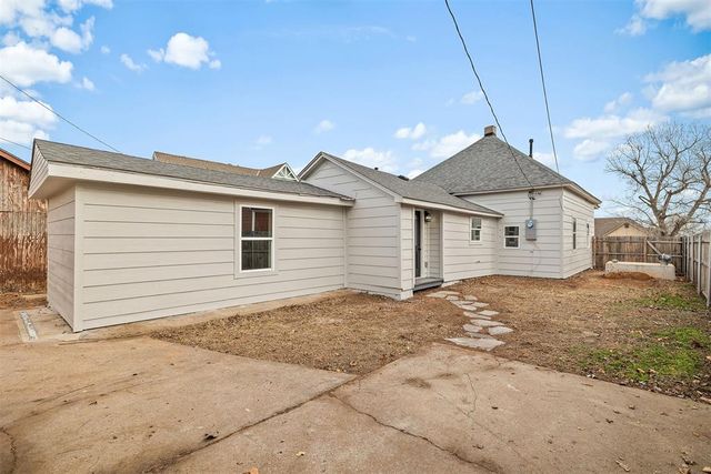 413 N Rock Island Avenue, El Reno, OK 73036