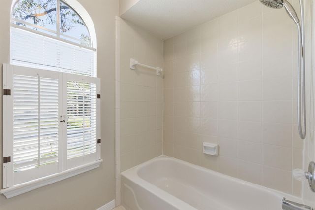 24007 Rain Creek Drive, Tomball, TX 77375