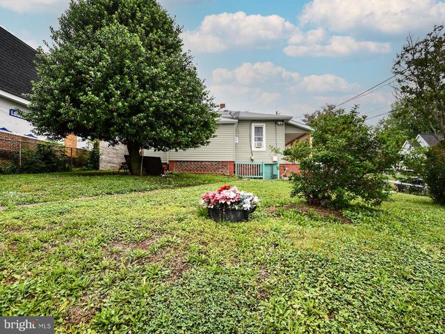 6305 FIELD ST, Capitol Heights, MD 20743