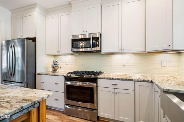 20 Cardinal Ridge Road, Chapel Hill, NC 27516