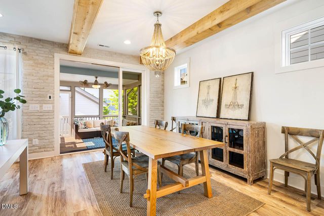 20 Cardinal Ridge Road, Chapel Hill, NC 27516