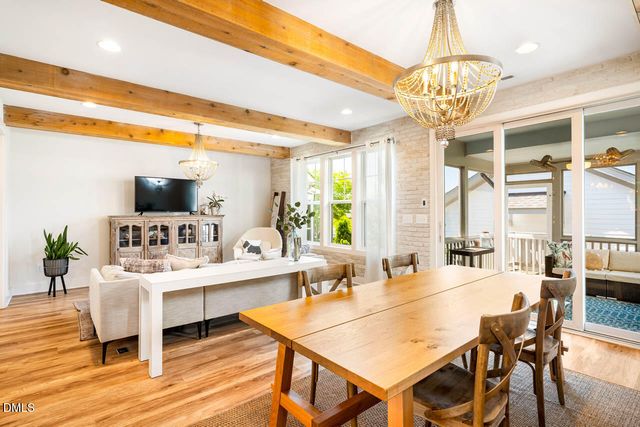 20 Cardinal Ridge Road, Chapel Hill, NC 27516