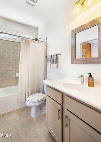 20 Cardinal Ridge Road, Chapel Hill, NC 27516