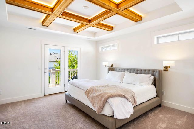 20 Cardinal Ridge Road, Chapel Hill, NC 27516